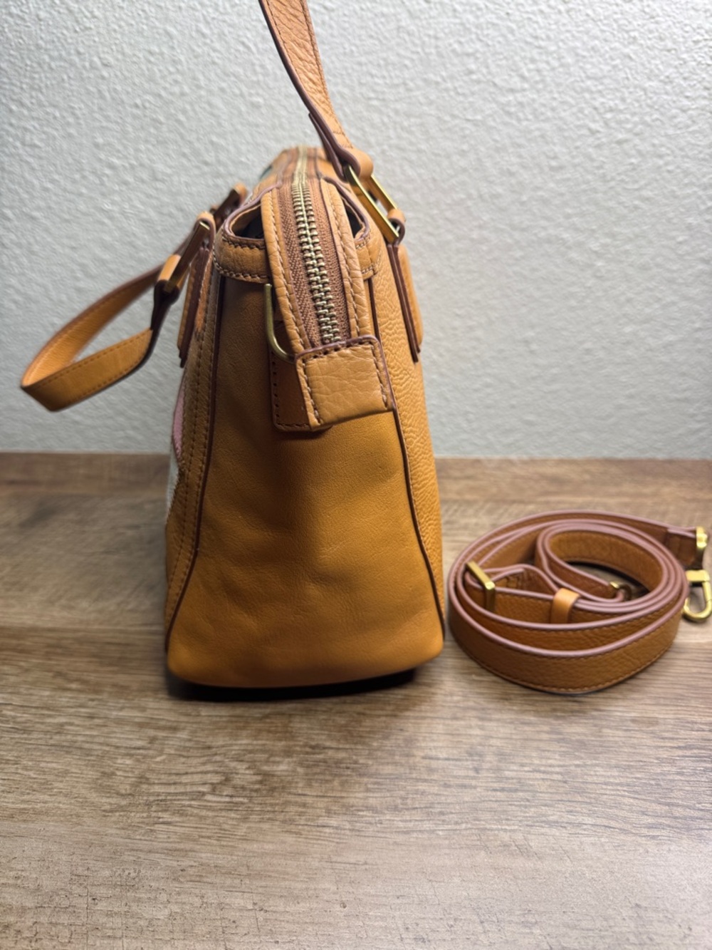 ✨👜Fossil Jacquline Eco Leather Satchel with Pink, Orange, Patchwork 🌿🔥 - Picture 2 of 9